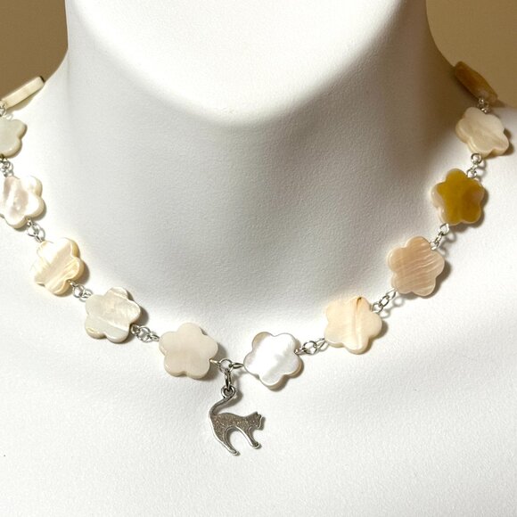 Mother of Pearl Flower Beaded Short Necklace + Cute Slim Cat Pendant - Picture 2 of 13